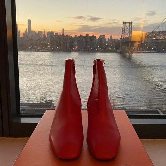 SOLD ❌ Hermes Boots - Picture 2 of 9